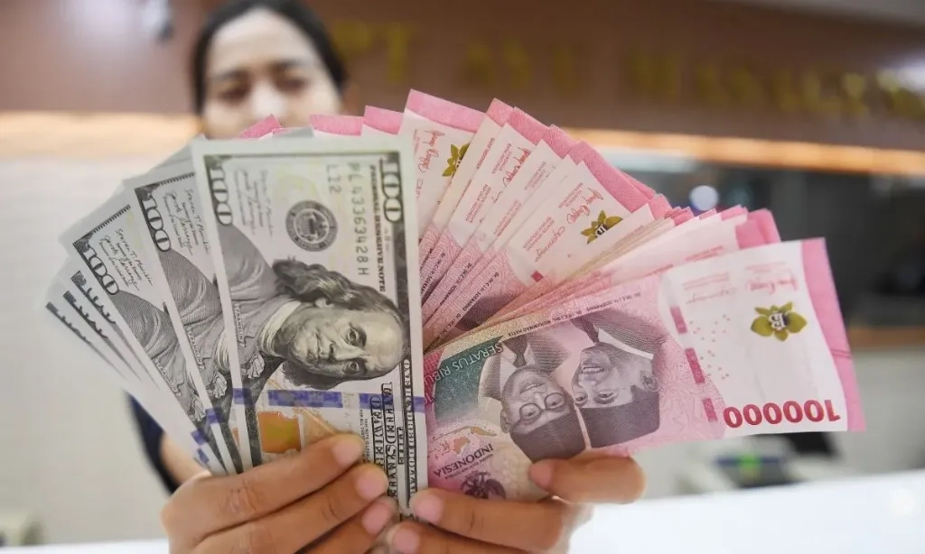 <p>Belum Berubah, Sentimen Perang Iran-Israel Masih Membayangi Pelemahan Rupiah</p>