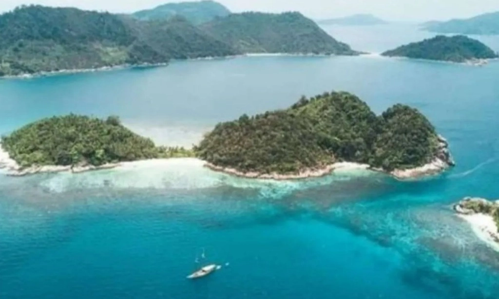 <p>Pemerintah Tak Jual 4 Pulau Anambas</p>