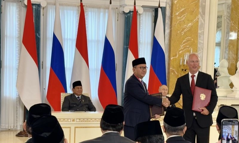 <p id="isPasted">Danantara-RDIF Siapkan Platform Investasi Dengan Modal Rp37,7 Triliun</p>