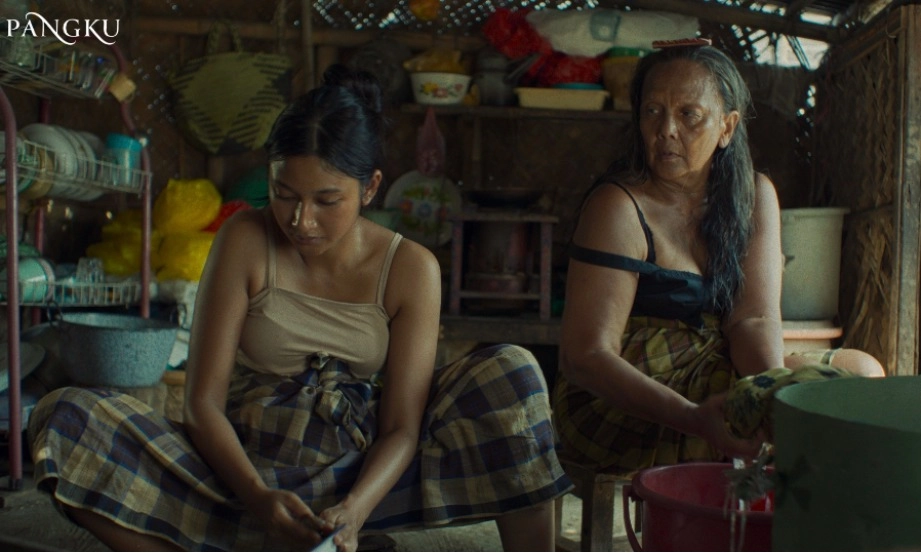 <p id="isPasted"><em>First Look</em><em>&nbsp;Pangku</em>; Wajah Lelah Perempuan Hidup Di Jalur Pantura</p>