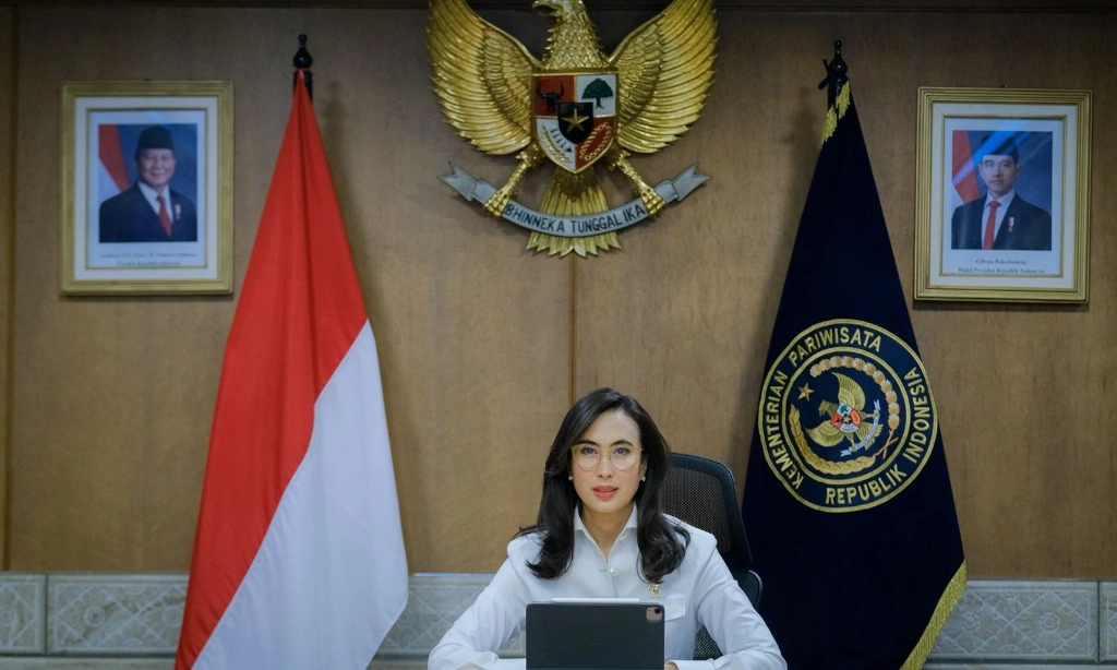 <p>Pendakian Berujung Maut, Kemenpar Serukan Pentingnya SOP Keamanan</p>