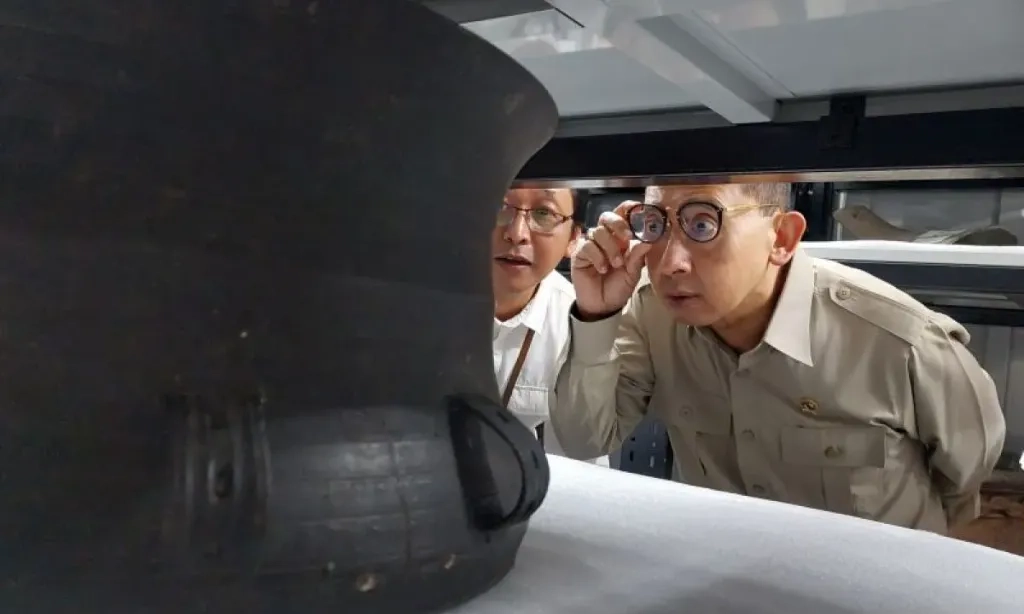 <p>Anggota DPR Menangis Dengar Pernyataan Fadli Zon Soal Pemerkosaan 1998</p>