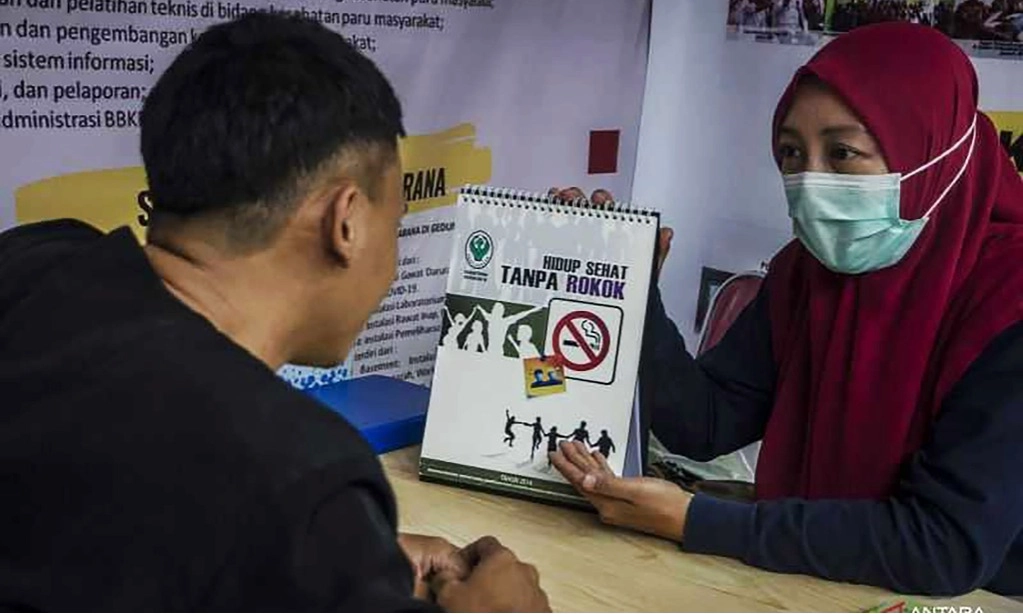 <p>Larangan Iklan Rokok Di Media Sosial Dinilai Belum Tegas</p>