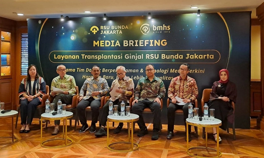 <p>Transplantasi Ginjal Harapan Baru Pasien Kronis</p>
