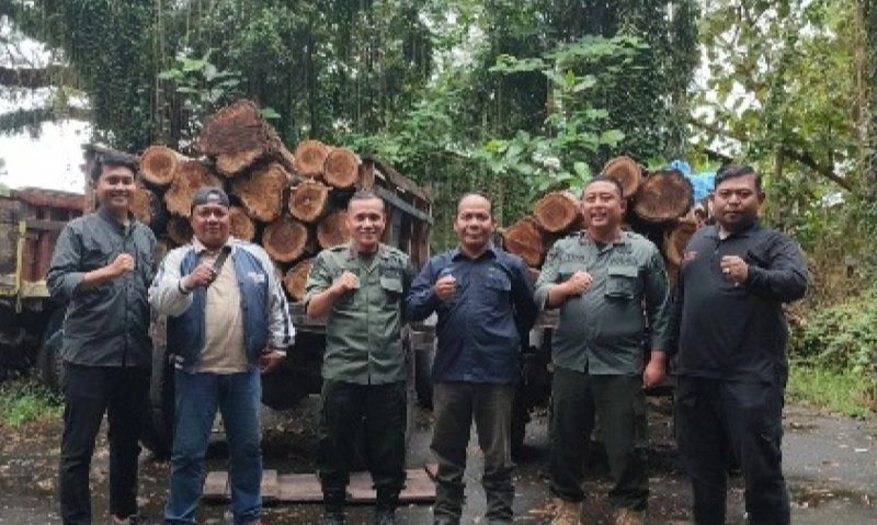<p>Perhutani Jatim Gagalkan Pembalakan Liar</p>