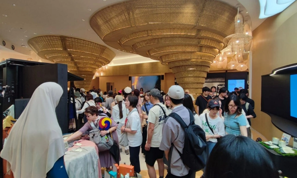 <p>TAZA Hadirkan Busana Modest Berkonsep <em id="isPasted">Slow Fashion</em> Di World Expo Osaka&nbsp;</p>