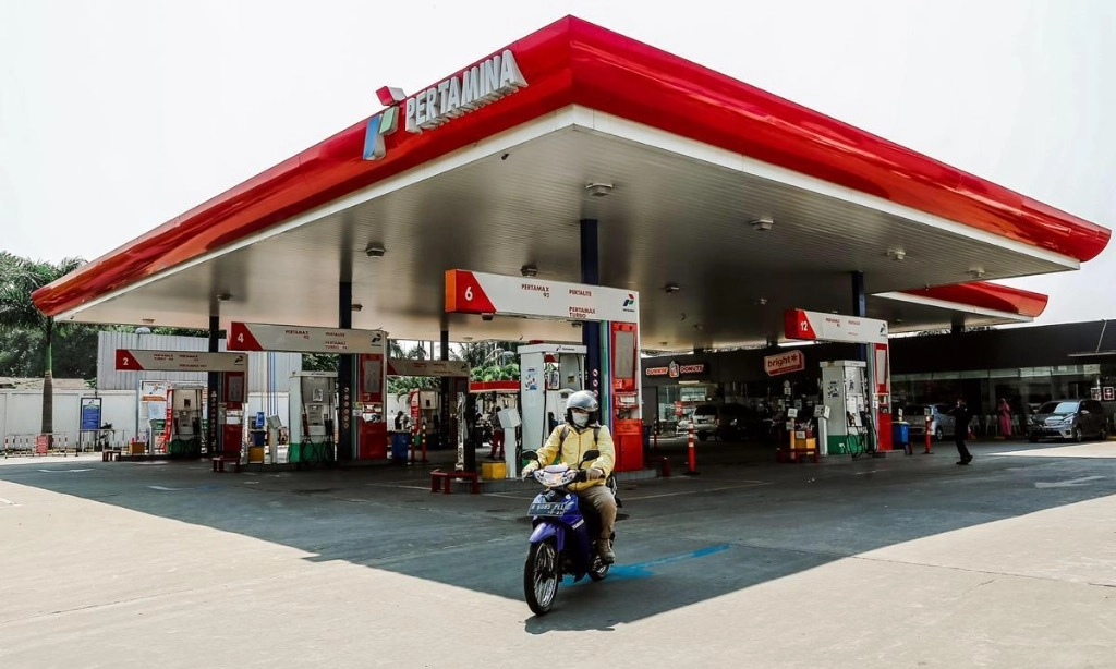 <p>KPPU Curiga Ada Main Mata Di Proyek Digitalisasi SPBU Pertamina Rp3,6 T!</p>