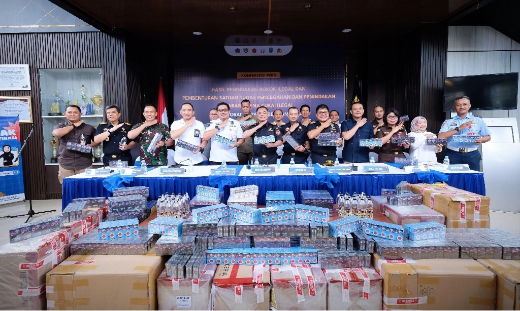 <p>Perang Lawan Rokok Ilegal: Bea Cukai Resmi Bentuk Satuan Tugas</p>