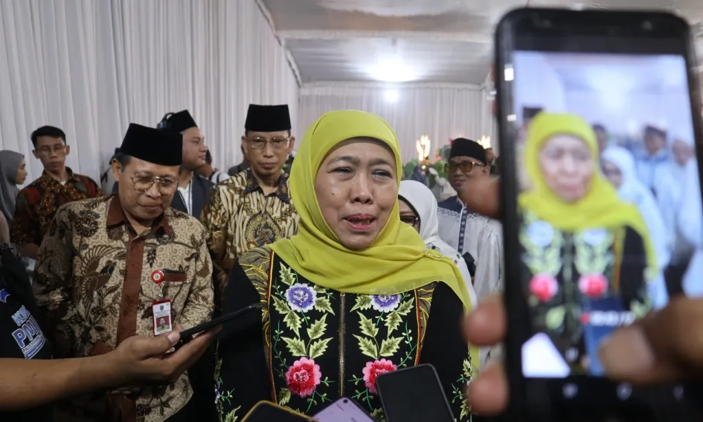 <p>KPK Periksa Gubernur Khofifah Di Polda Jatim Besok</p>