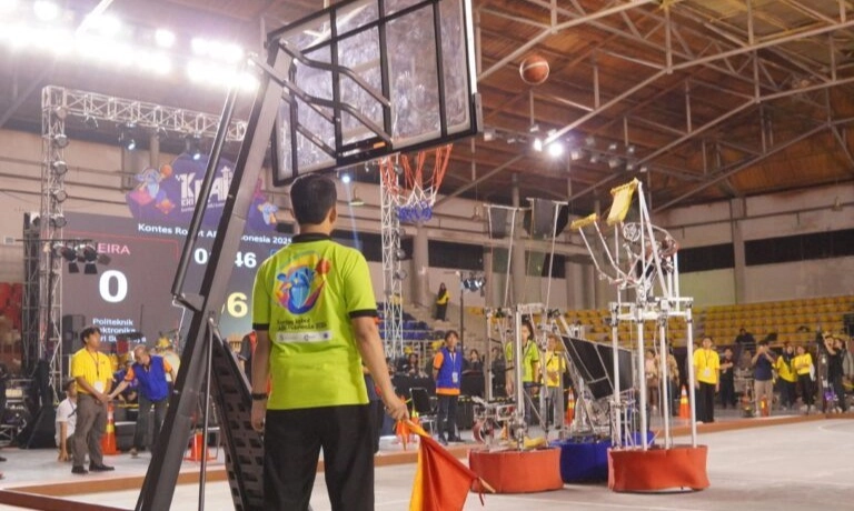 <p id="isPasted">Robot Basket Karya Mahasiswa ITS Wakili Indonesia Di Ajang Robotik Dunia</p>
