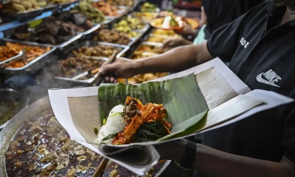 <p class="query-text-line ng-star-inserted" id="isPasted">BPJPH Sediakan Sertifikasi Halal Gratis Buat Warteg, Warsun, Dan Warung Padang</p>