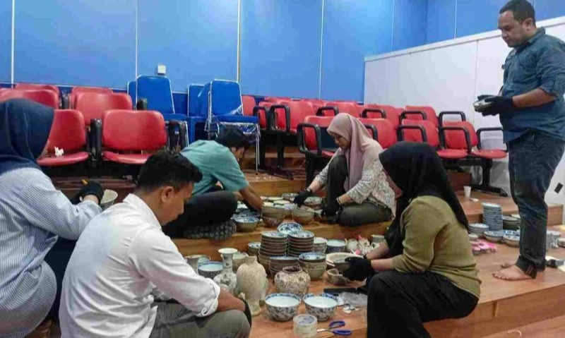 <p>Keramik Dinasti Qing Dari Muatan Kapal Tenggelam Diidentifikasi</p>