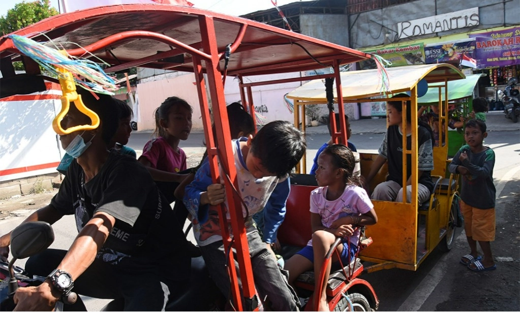 <p id="isPasted">Odong-odong Dan Dilema Rakyat Kecil Di Tengah Minimnya Ruang Publik</p>