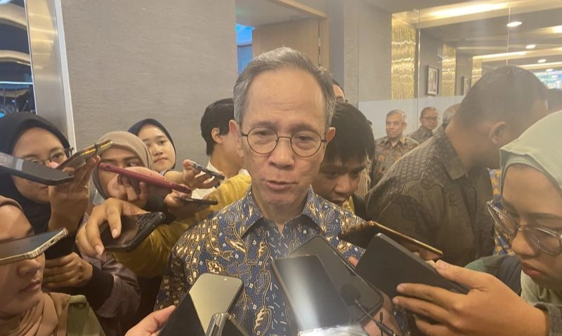 <p id="isPasted">OJK Siapkan Regulasi Buat Atur Finfluencer</p>