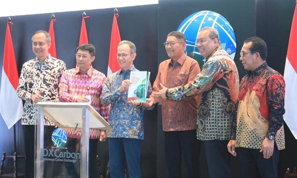 <p id="isPasted">OJK Rilis Buku Perdagangan Karbon Bagi Sektor Jasa Keuangan</p>