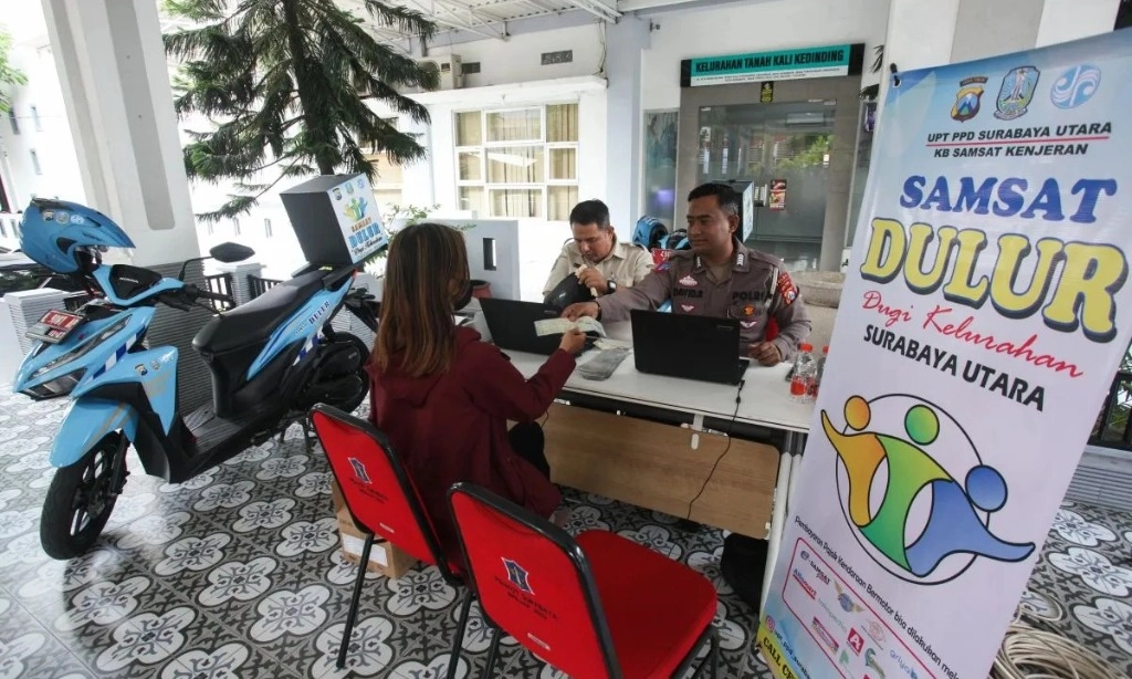 <p id="isPasted">Soal Pemutihan PKB, Pemprov Jatim Jaga Keseimbangan Tiga Hal</p>