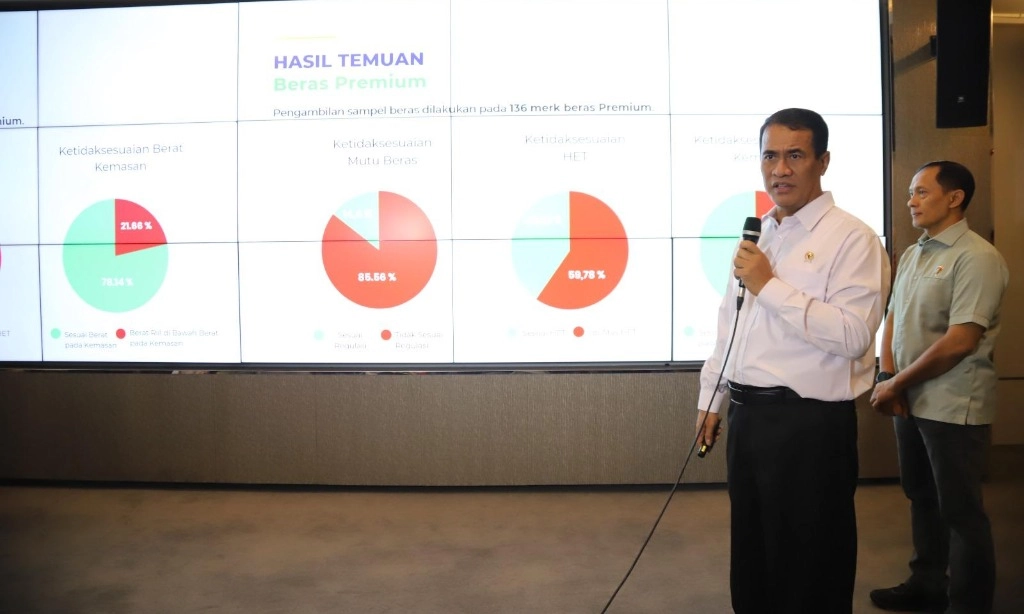 <p>Hasil Uji Lab, Kementan Temukan Beras Tak Bermutu di Food Station</p>