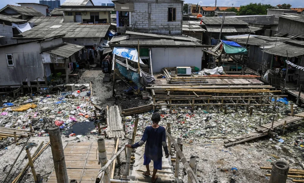 <p>Mahfud Nilai Angka Kemiskinan Indonesia Tinggi</p>