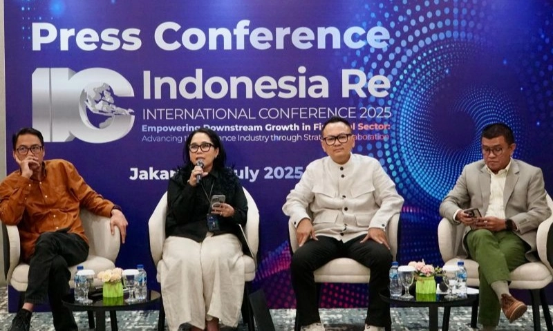 <p id="isPasted">Indonesia Re Masih Tunggu Skema Kredit Kopdes Sebelum Beri Reasuransi</p>