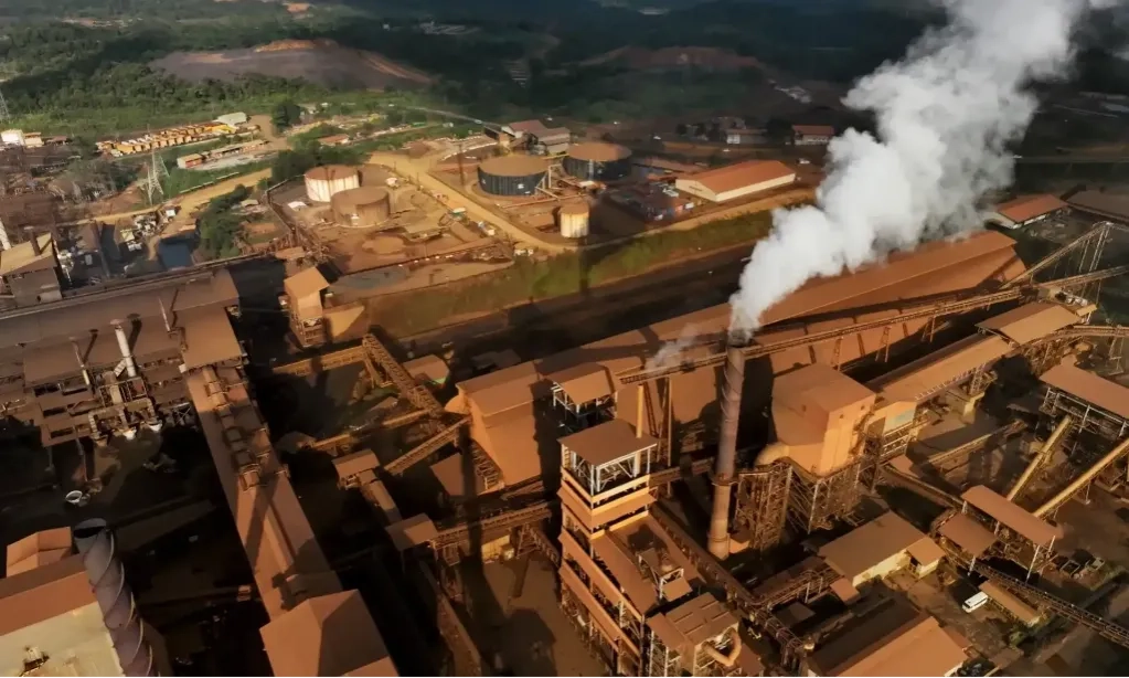 <p id="isPasted">Vale Bidik Pendanaan US$1,2 Miliar Untuk 3 Proyek Tambang</p>