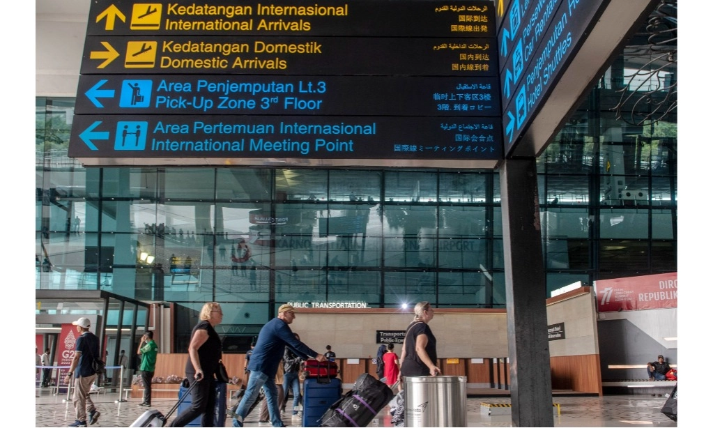 <p>Imigrasi Temukan 294 WNA Bermasalah</p>