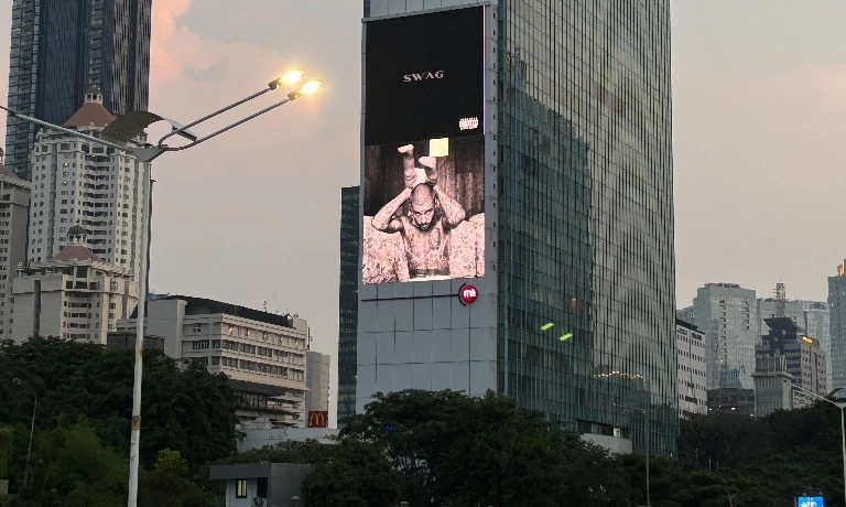 <p dir="ltr" id="isPasted">Billboard Album <em>Swag&nbsp;</em>Justin Bieber Sampai Ke Jakarta, Sinyal Tur?</p>