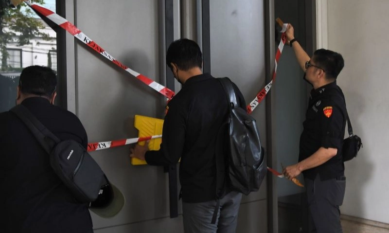 <p>Wamen Imipas Sebut Riza Chalid Berada Di Malaysia</p>