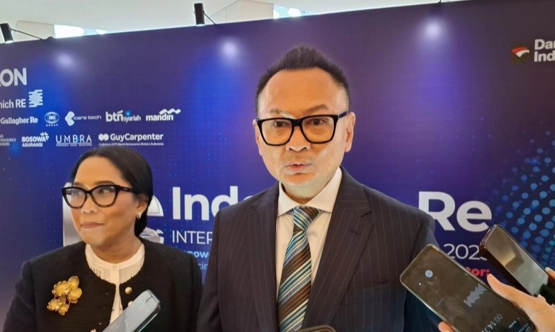 <p id="isPasted">Ini Tiga Tantangan Hilirisasi Sektor Keuangan Menurut Indonesia Re</p>