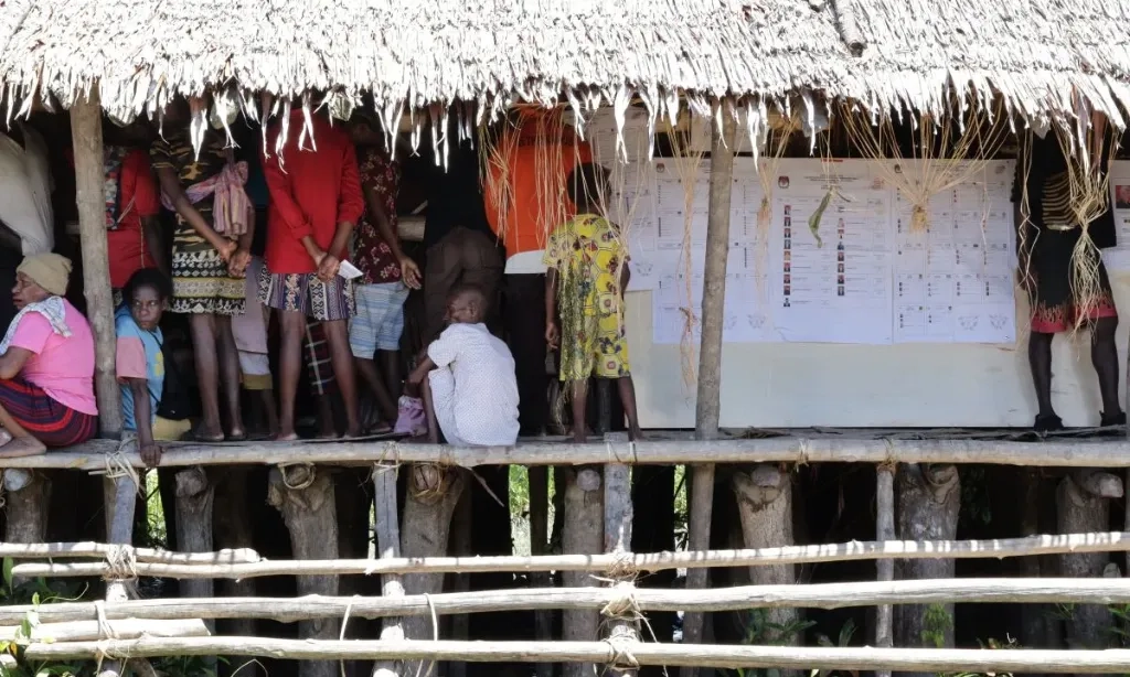 <p>Pemungutan Suara Mirip Sistem Noken Ditemukan Di Papua Selatan</p>