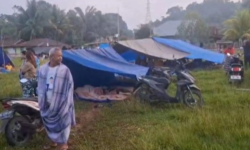 <p>Gempa Poso Paksa 2.256 Penduduk Mengugsi</p>