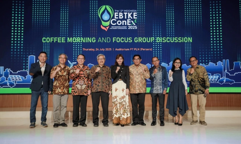 <p id="isPasted">Lewat IndoEBTKE ConEx 2025, RI Siap Jadi Pemimpin Energi Bersih Regional</p>