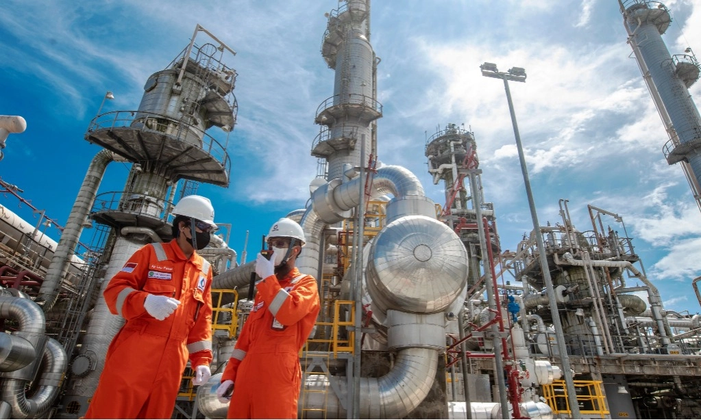 <p id="isPasted">SKK Migas Alokasikan 70% LNG Untuk Kebutuhan Dalam Negeri</p>