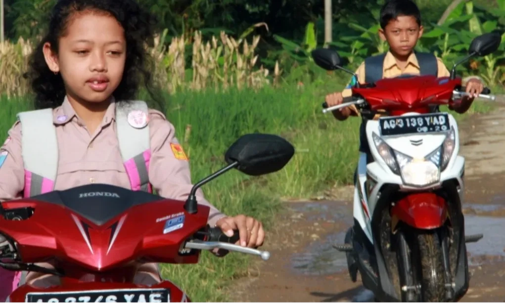 <p>IKI Moncer, Kemenperin: Banyak Pelajar Beli Motor Saat Libur Sekolah</p>