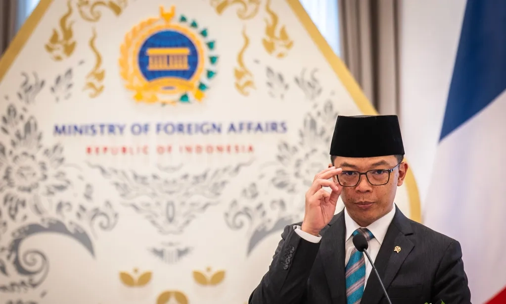 <p>Jabat Sekjen Gerindra, Sugiono Tidak Mundur Dari Menlu</p>