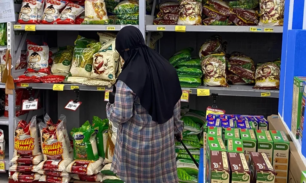 <p>Indef: Kasus Beras Oplosan Tunjukkan Kegagalan Tata Niaga Pangan RI</p>