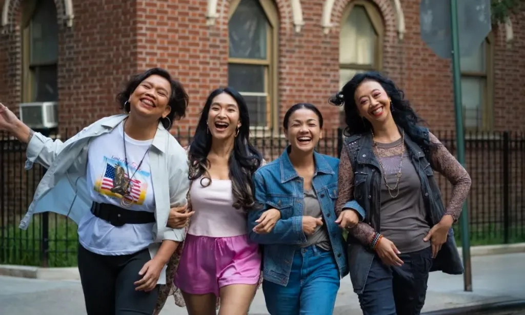 <p id="isPasted">Serial&nbsp;<em>Ratu Ratu Queens&nbsp;</em>Tayang Di Netflix 12 September</p>