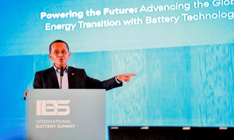 <p>Bahlil Optimis RI Jadi Pionir Ekosistem Baterai EV Terintegrasi Hulu-Hilir</p>