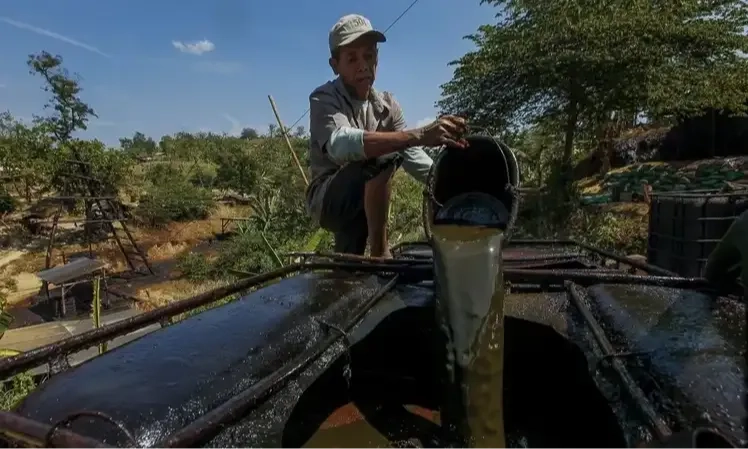 <p id="isPasted">ASPERMIGAS: Legalisasi Sumur Minyak Bukan Solusi Dongkrak <em>Lifting</em></p>