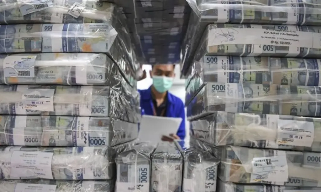 <p dir="auto" id="isPasted">Cadev Juli Menyusut US$600 Juta Jadi US$152 M, BI: Masih Aman</p>