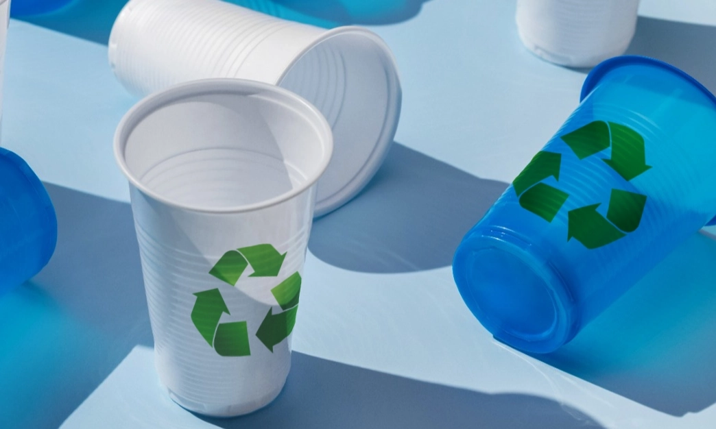 <p>Mengenal <em>Greenwashing</em>: Strategi Marketing Atau Penipuan Konsumen?</p>