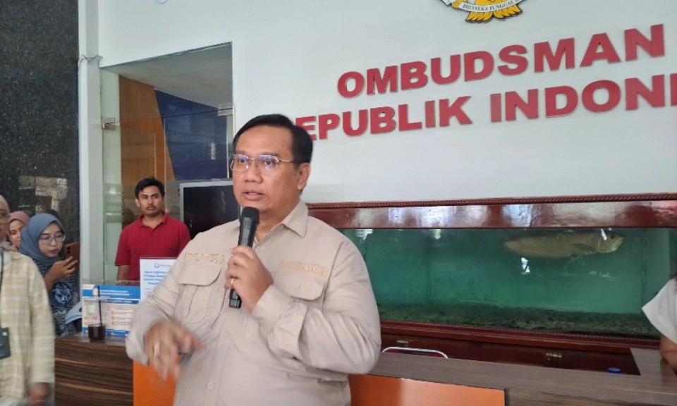 <p>Penggilingan Takut Olah Beras Apek, Ombudsman Minta Bapanas Tunda Kebijakan</p>