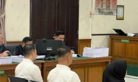 <p>Mantan Pj Wali Kota Pekanbaru Dituntut 6 Tahun Penjara</p>