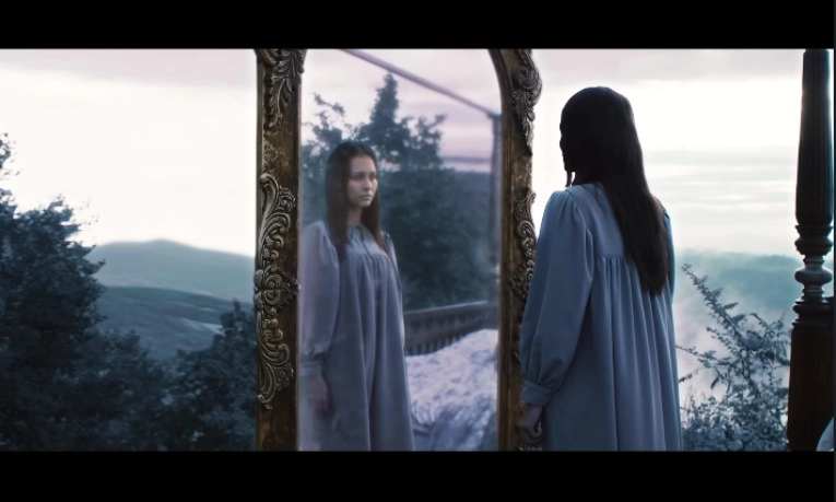 <p id="isPasted">Trailer <em>Sukma&nbsp;</em>Sajikan Teror Cermin Yang Mengincar Tumbal Raga</p>