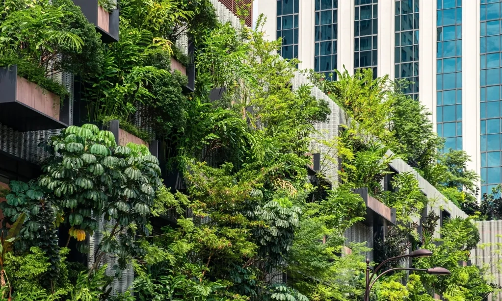 <p><em>Green Building</em>: Inovasi Arsitektur Demi Masa Depan Berkelanjutan</p>