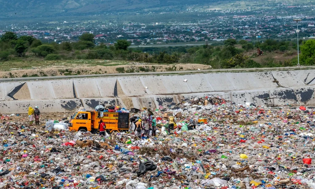 <p>KLH Sanksi 344 Tempat Pemrosesan Akhir Sampah</p>