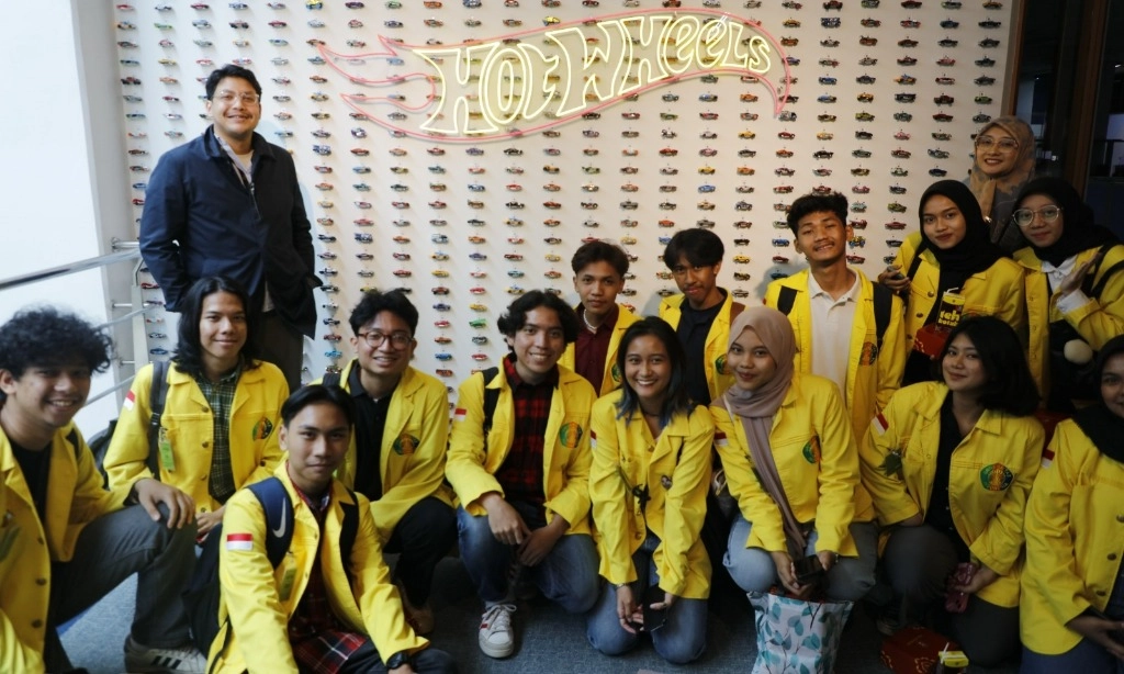 <p>TOBO Studio Wadah Kreatif Mahasiswa Di Industri Mainan</p>