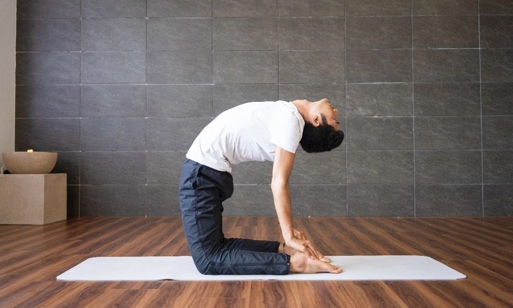 <p id="isPasted">Banyak Yang Belum Tahu, Ini Ragam Manfaat Yoga untuk Pria</p>