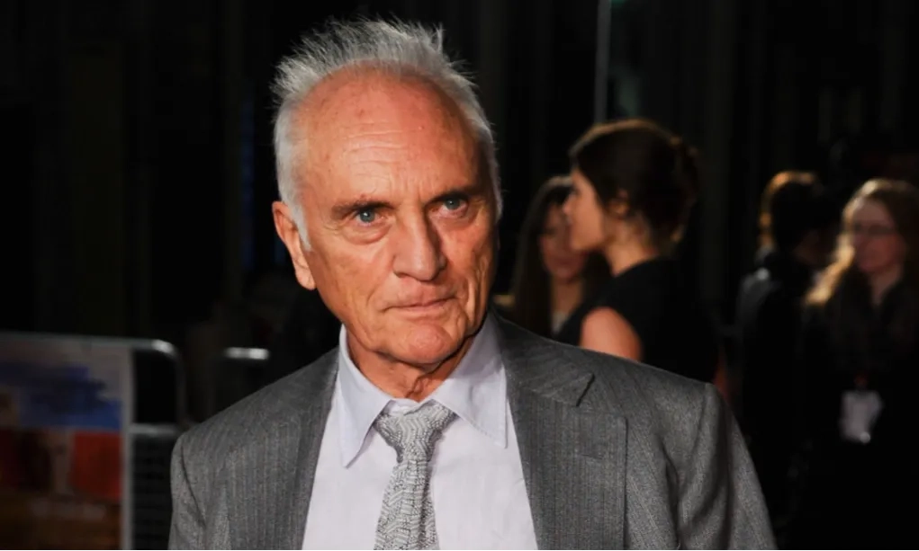 <p id="isPasted">Aktor Terence Stamp Meninggal Dunia Di Usia 87 Tahun</p>