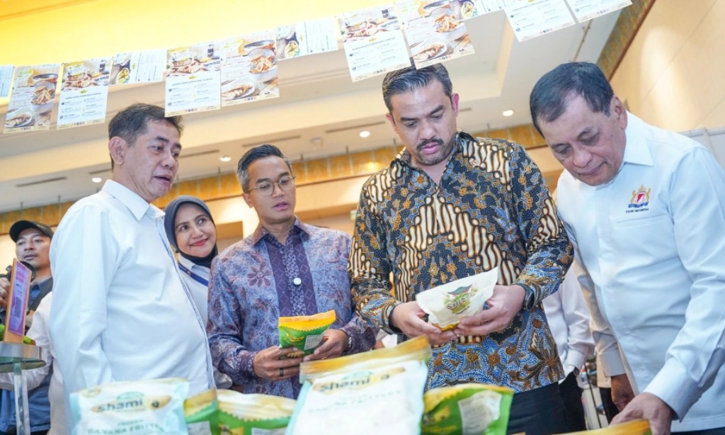 <p>Menteri UMKM: Pengelolaan Sumur Minyak Ilegal UKM Sepenuhnya Urusan ESDM</p>