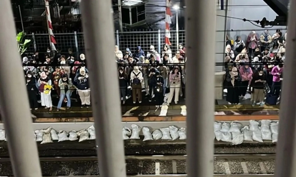 <p>BNPB Cek Dampak Gempa Bekasi</p>